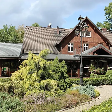 Dworek Leśniczówka *